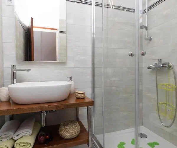 Meira Br5 Apartman *